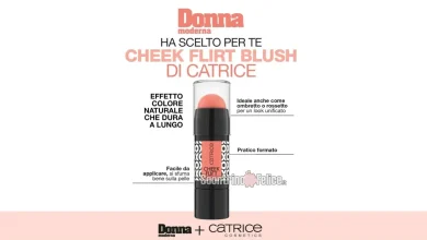 Donna Moderna con Cheek Flirt Blush di Catrice