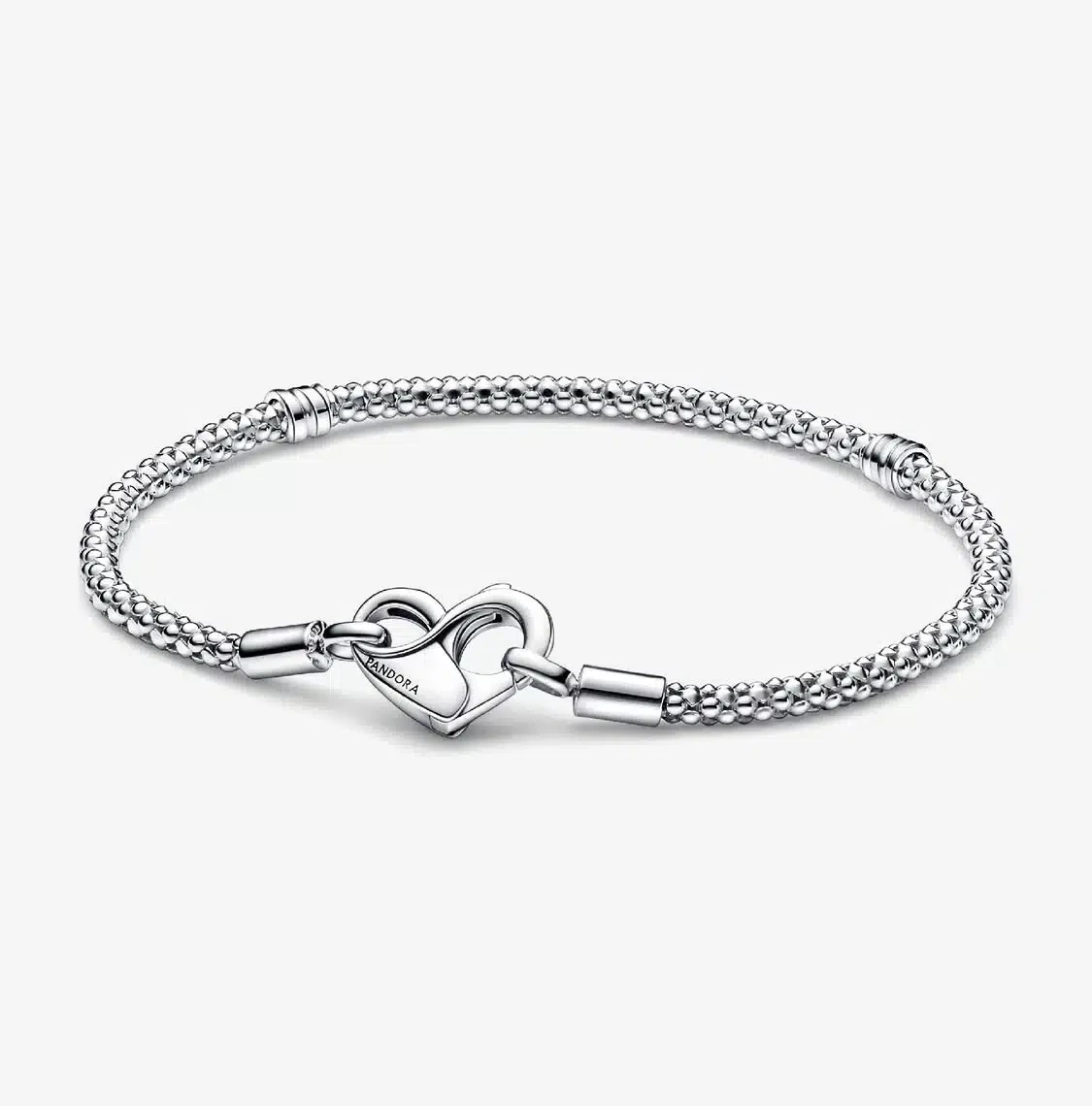 Charm e Bracciali Pandora in offerta a soli 25 euro: approfittane subito 1